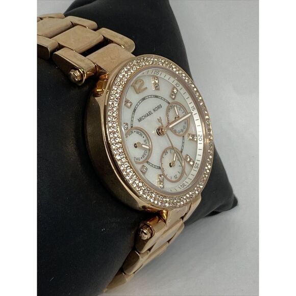 Michael Kors MK5616 Women's Gold Stainless Steel Analog Dial Quartz Watch WO648 - Picture 5 of 12